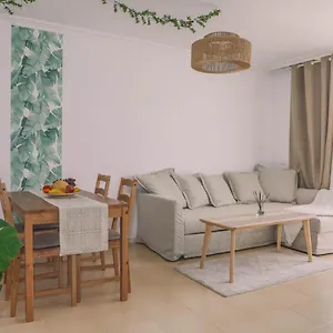 Isla Park Apartment